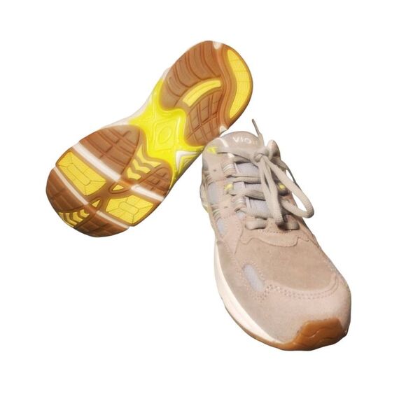 Vionic Walker Women's Tan Suede Walking shoe Sneakers Size 8